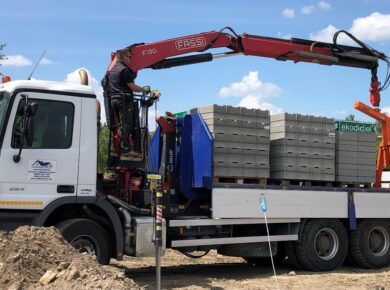 Nákladné auto s hydraulickou rukou – Mercedes Actros 2641